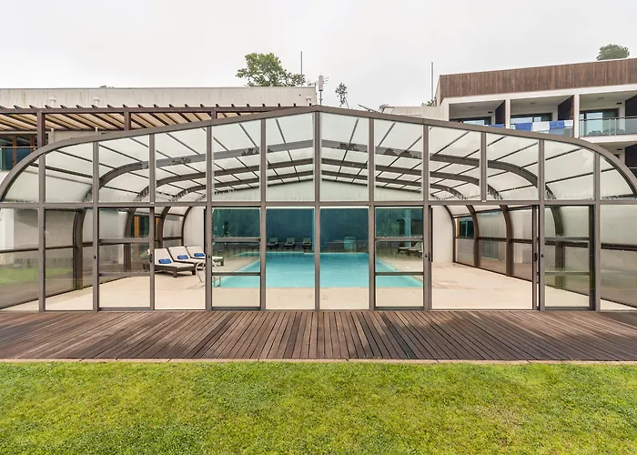 茹拉尔里奥酒店 4*