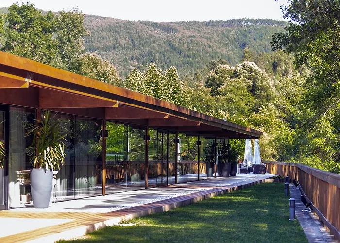 茹拉尔里奥酒店